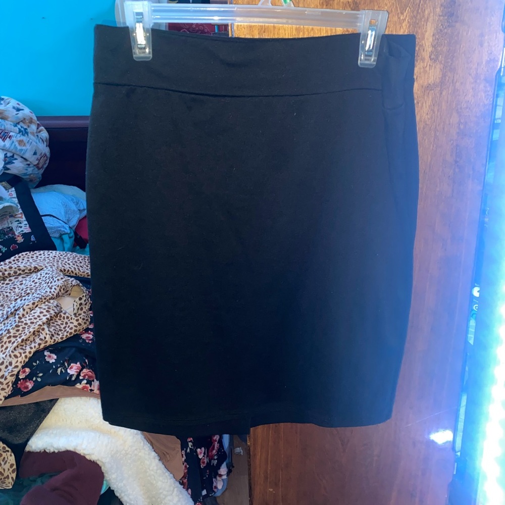 Black skirt never worn
